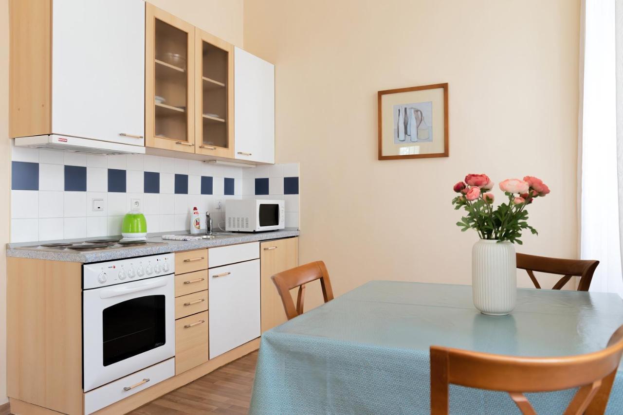 Hotel Orion Πράγα Εξωτερικό φωτογραφία