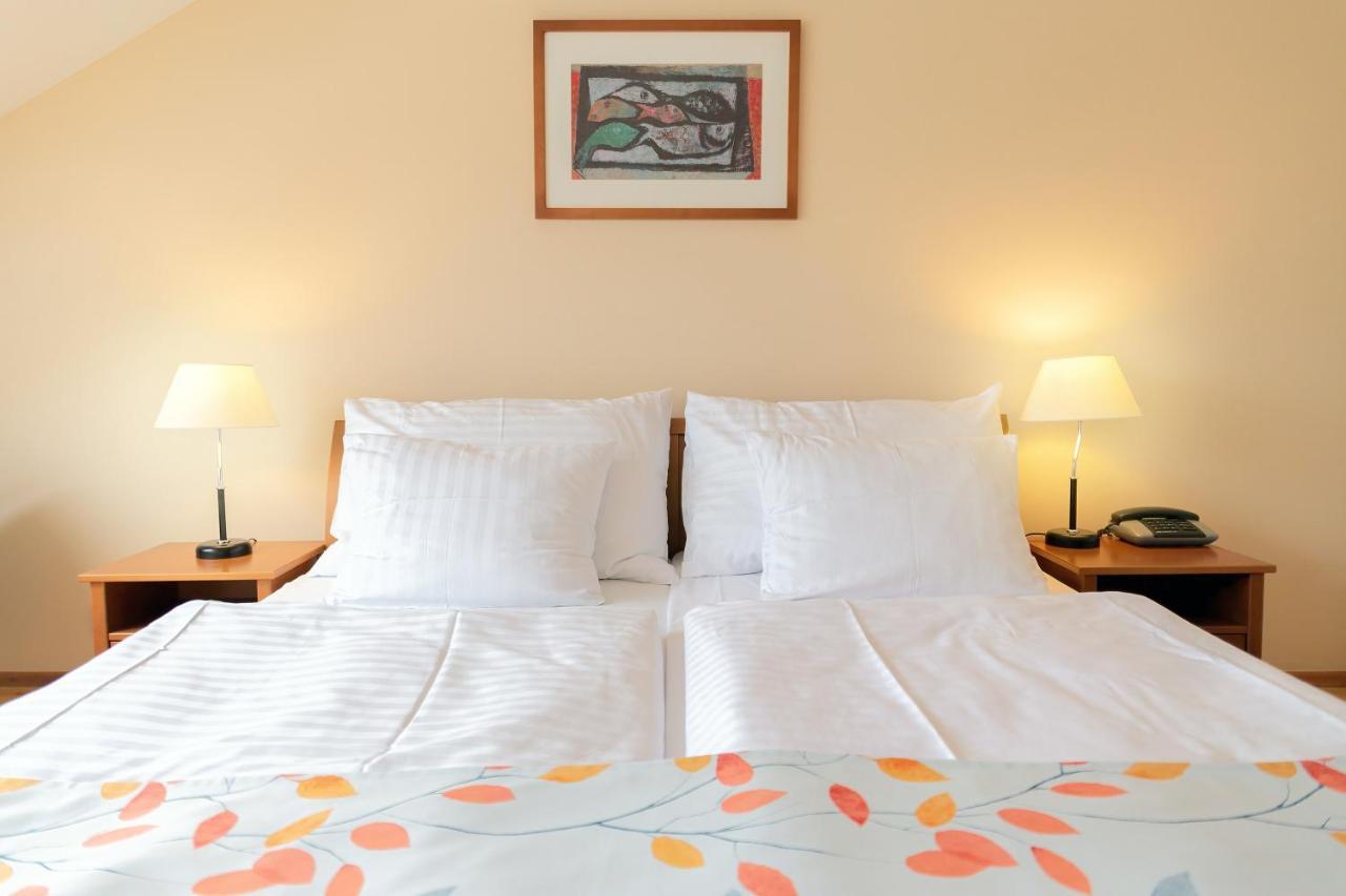 Hotel Orion Πράγα Εξωτερικό φωτογραφία