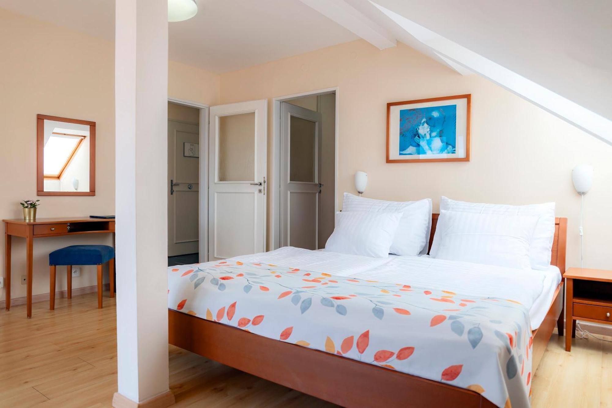 Hotel Orion Πράγα Εξωτερικό φωτογραφία