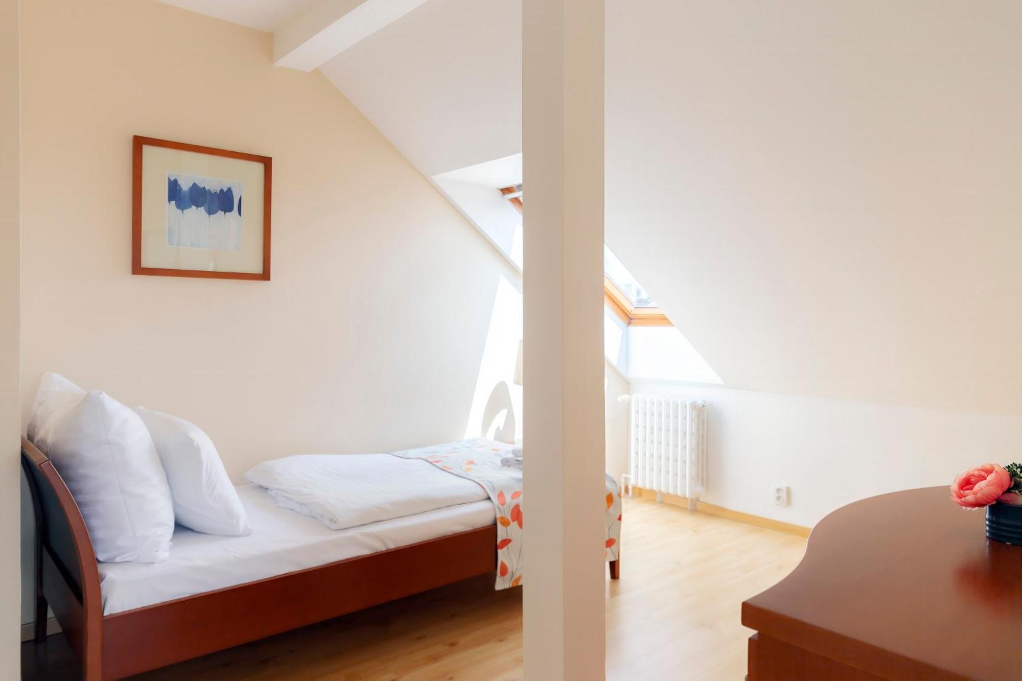 Hotel Orion Πράγα Εξωτερικό φωτογραφία