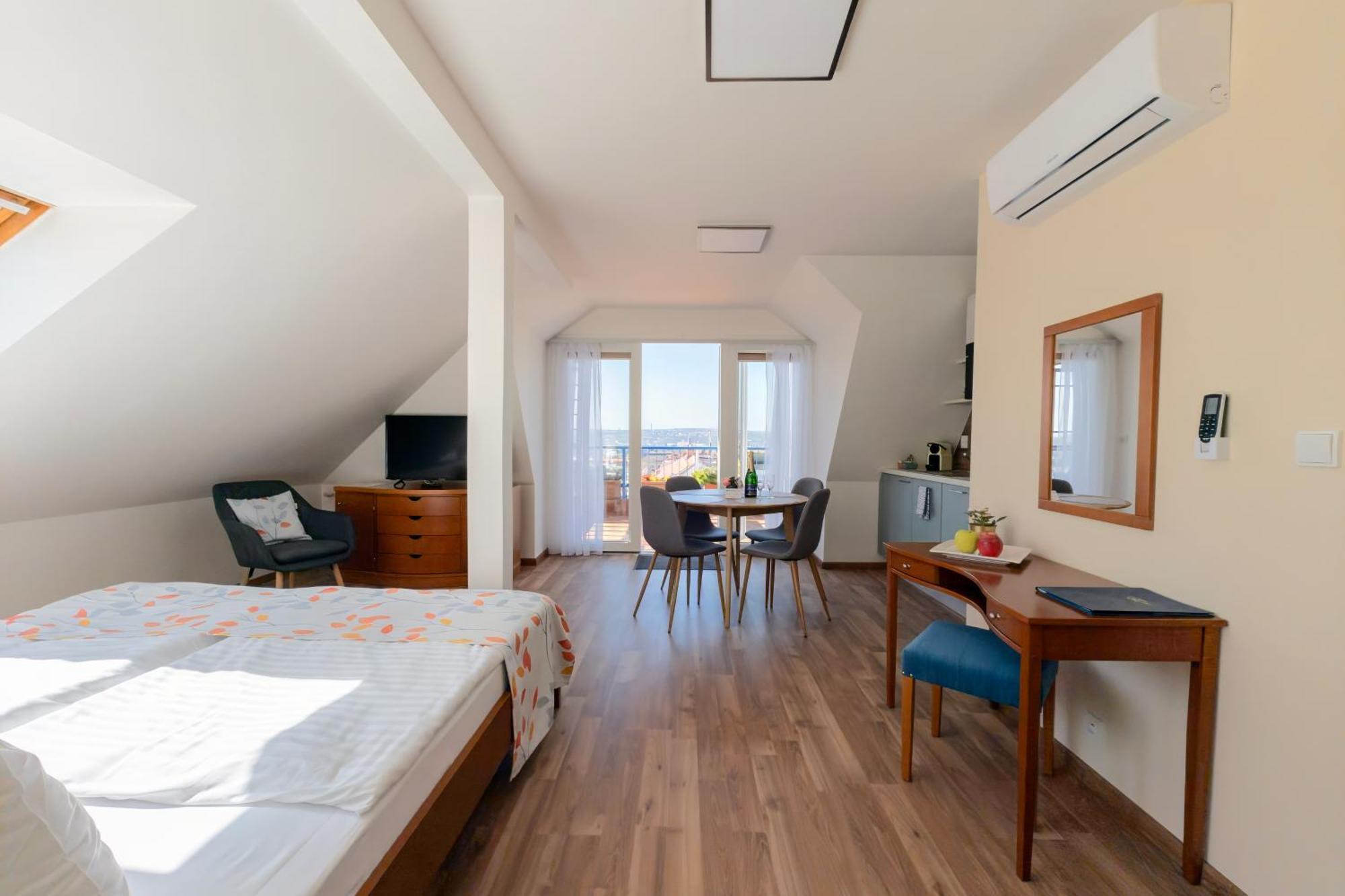 Hotel Orion Πράγα Εξωτερικό φωτογραφία